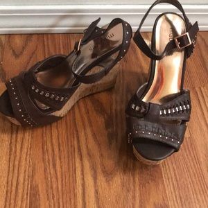 Casual sandal wedges